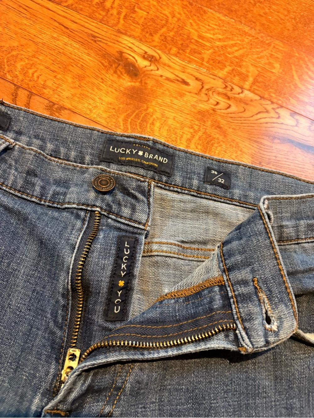 Lucky Brand Men's Blue Denim Jeans